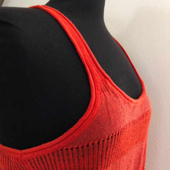 Express knitted Razorback tank - Picture 5 of 7